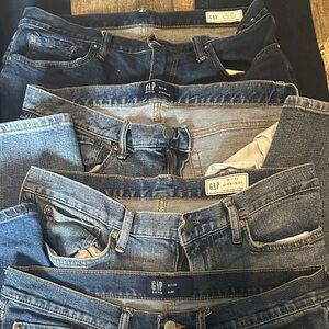 Men GAP jeans fits, slim & straight